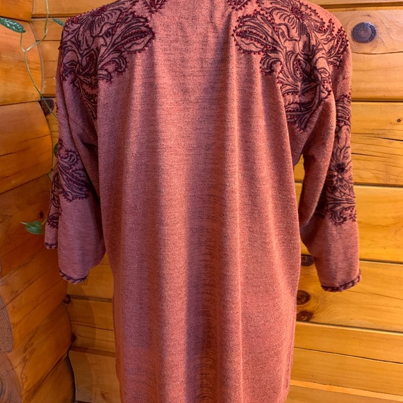 Double D Ranch Rodeo Red Cedar Top Size Small - Picture 8 of 8